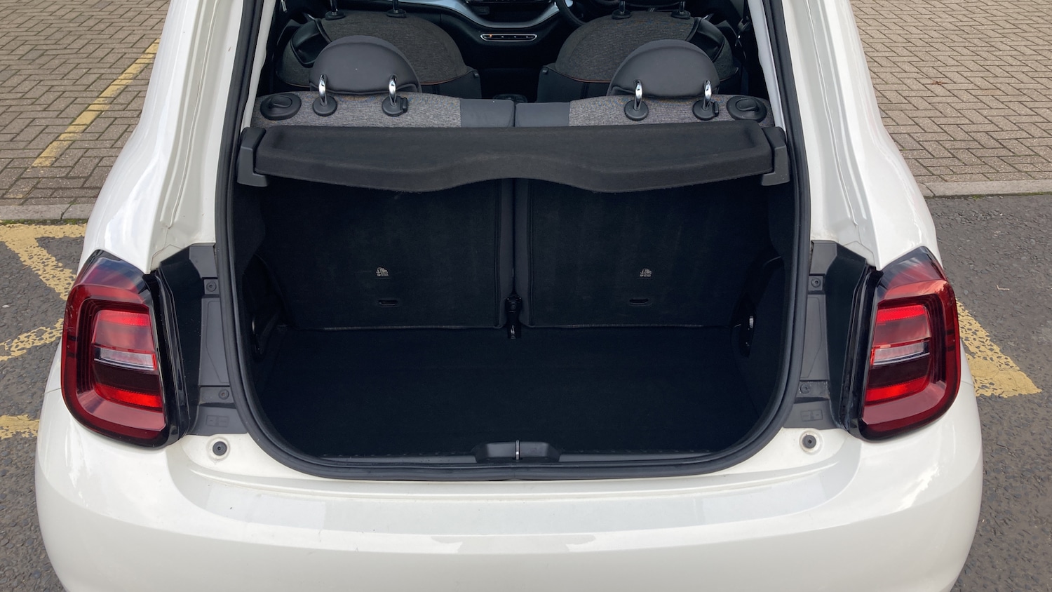 Used Fiat 500 2022 for sale - 76699187: Photo 4