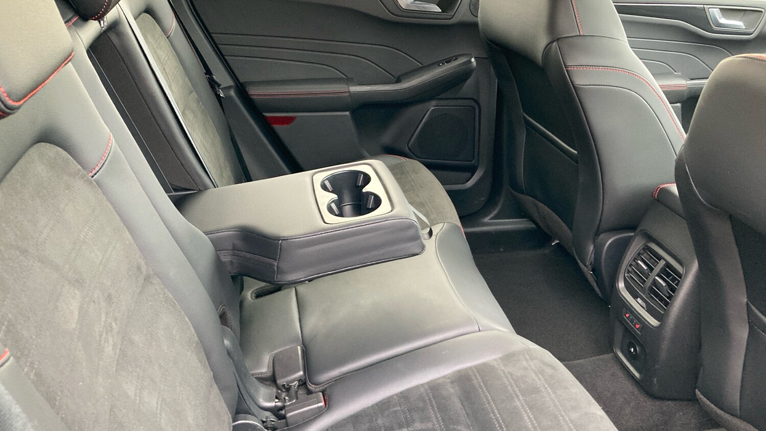 Used Ford Kuga 2022 for sale - 77963071: Photo 38