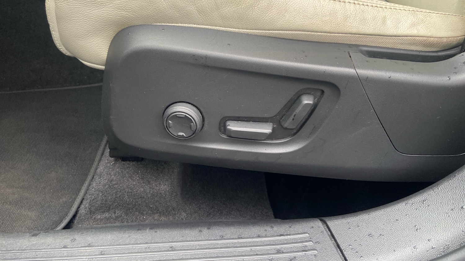 Used Volvo XC40 2022 for sale - 76578523: Photo 23