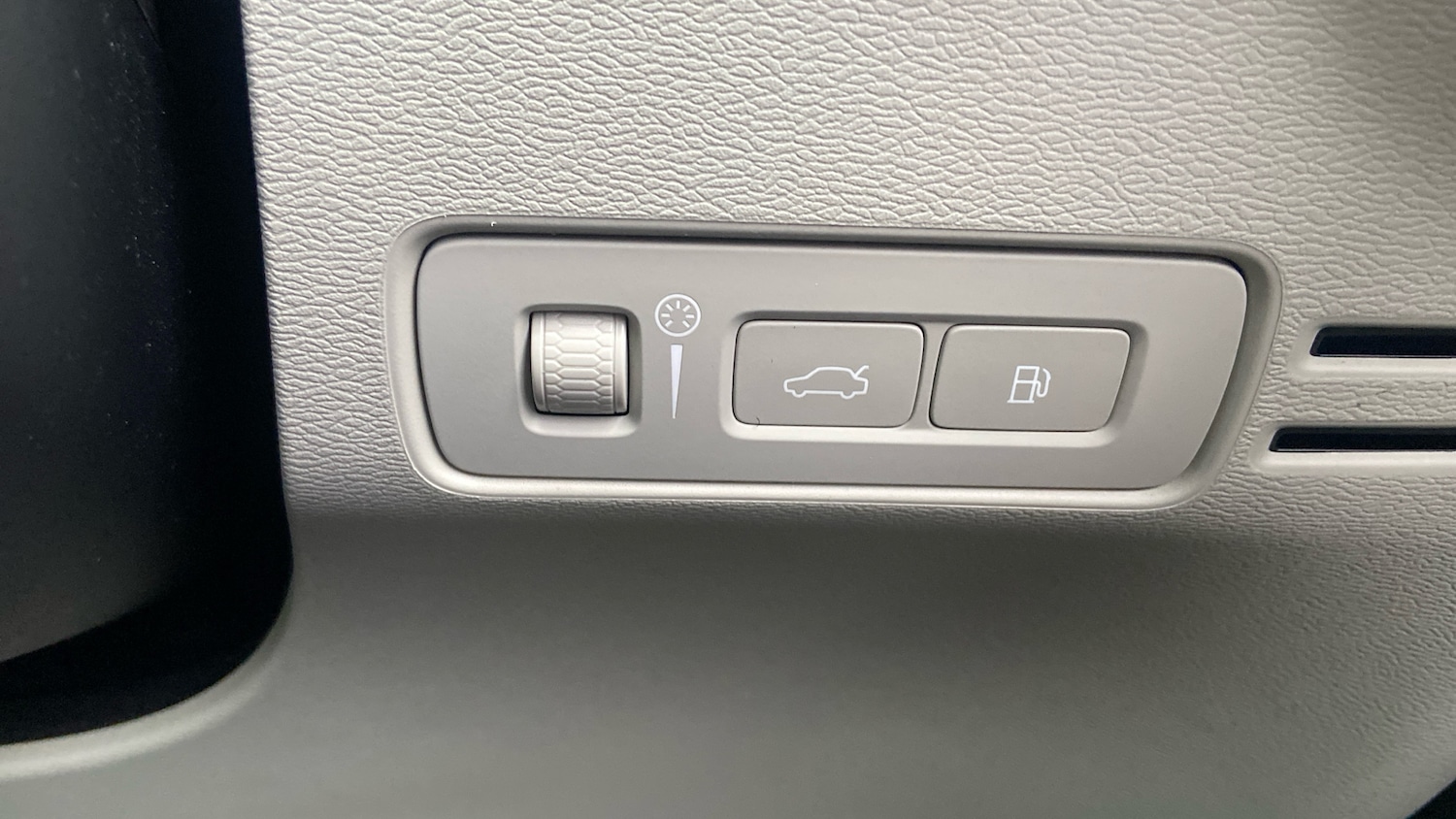 Used Volvo XC40 2022 for sale - 76578523: Photo 37