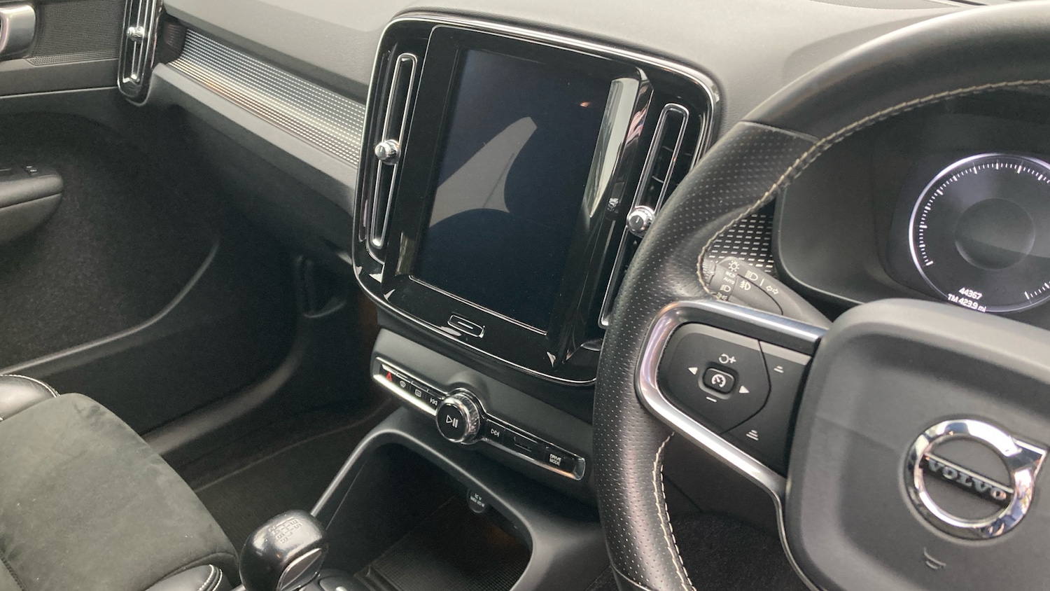 Used Volvo XC40 2019 for sale - 76859019: Photo 14