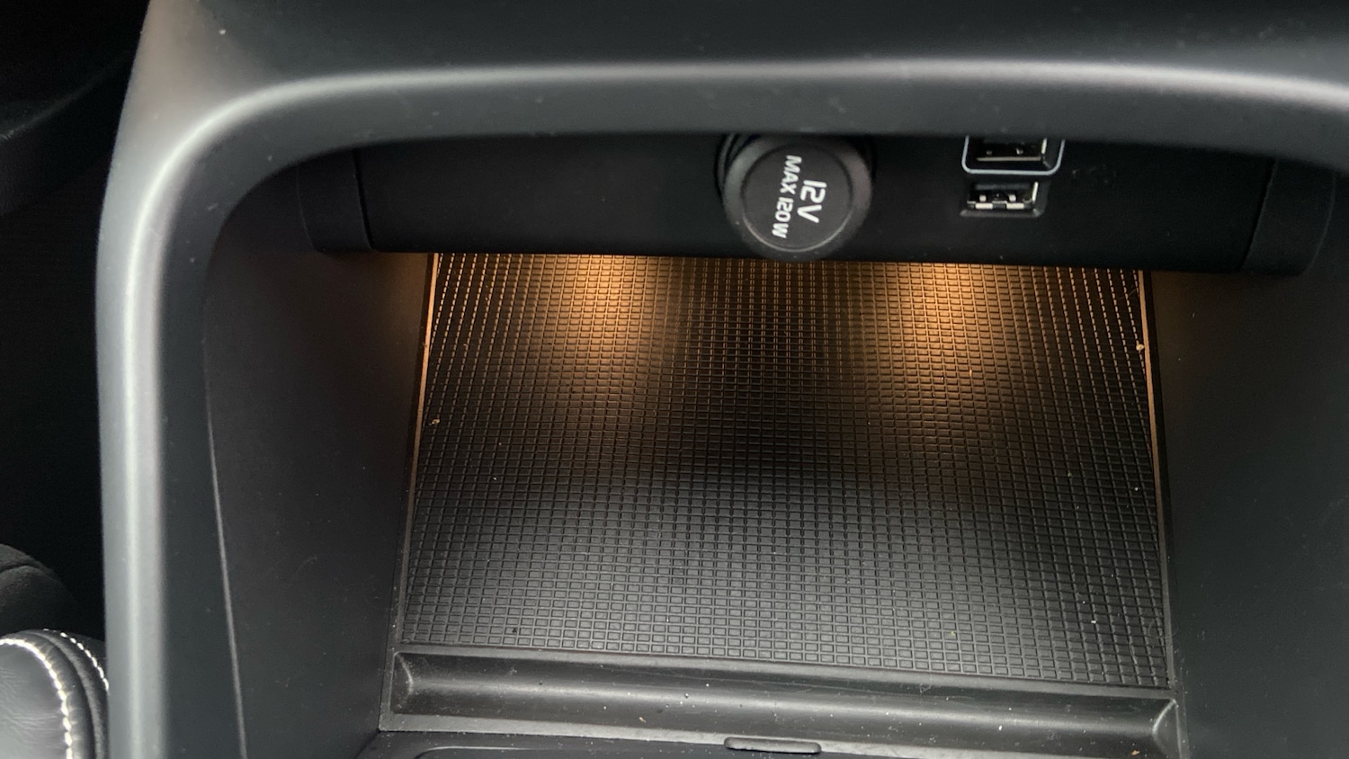 Used Volvo XC40 2019 for sale - 76859019: Photo 33