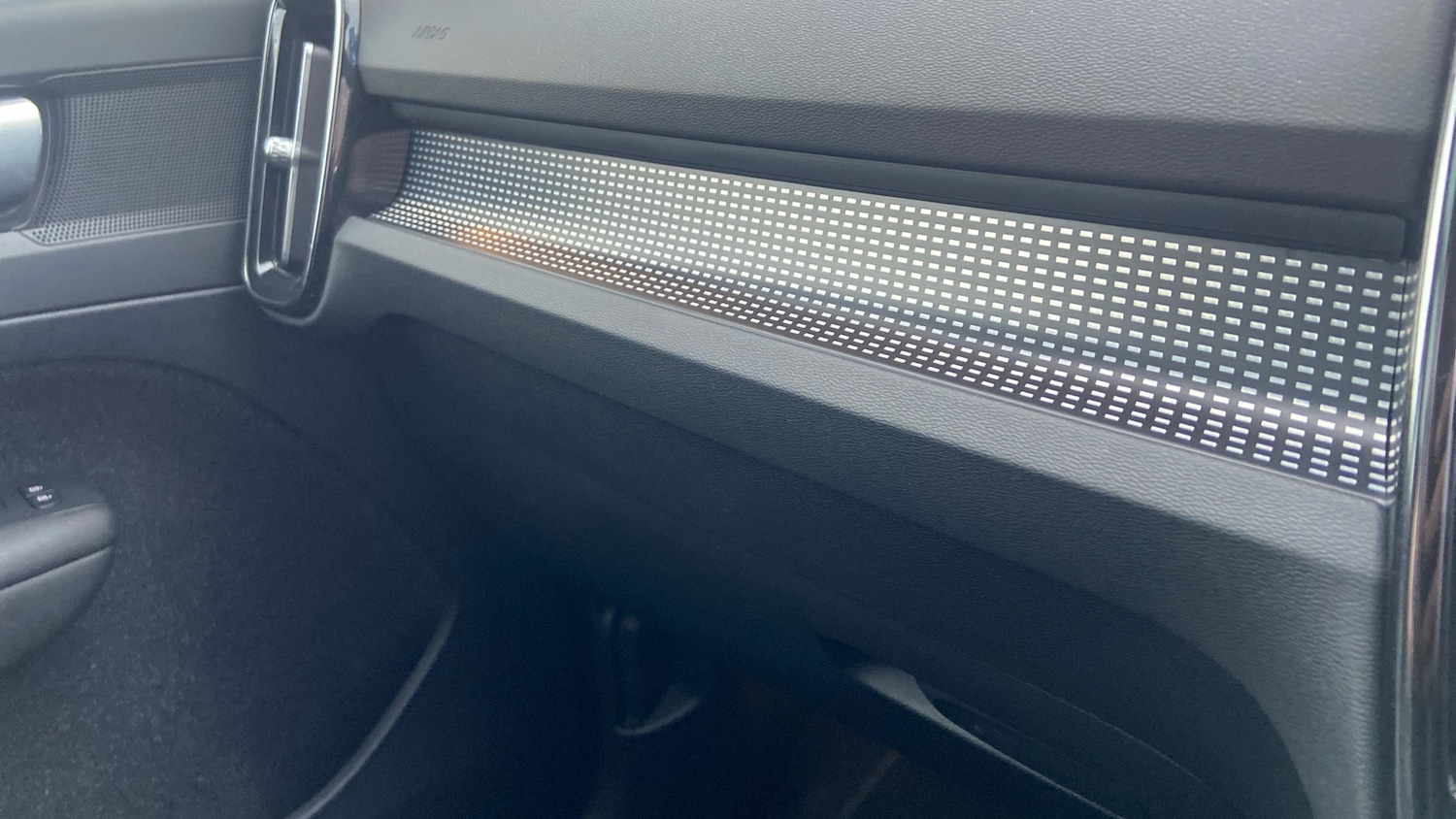 Used Volvo XC40 2019 for sale - 76859019: Photo 38