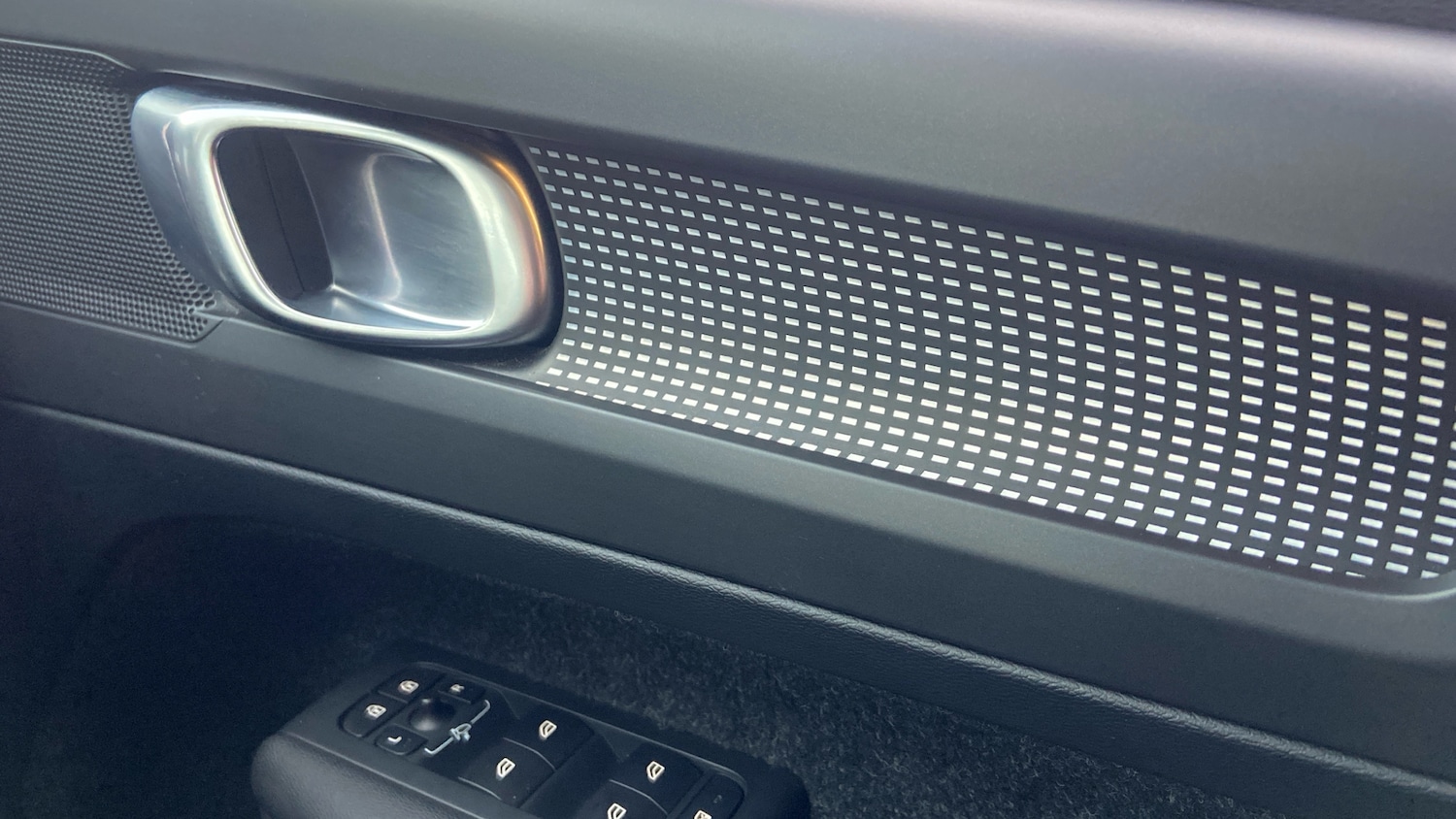 Used Volvo XC40 2019 for sale - 76859019: Photo 39