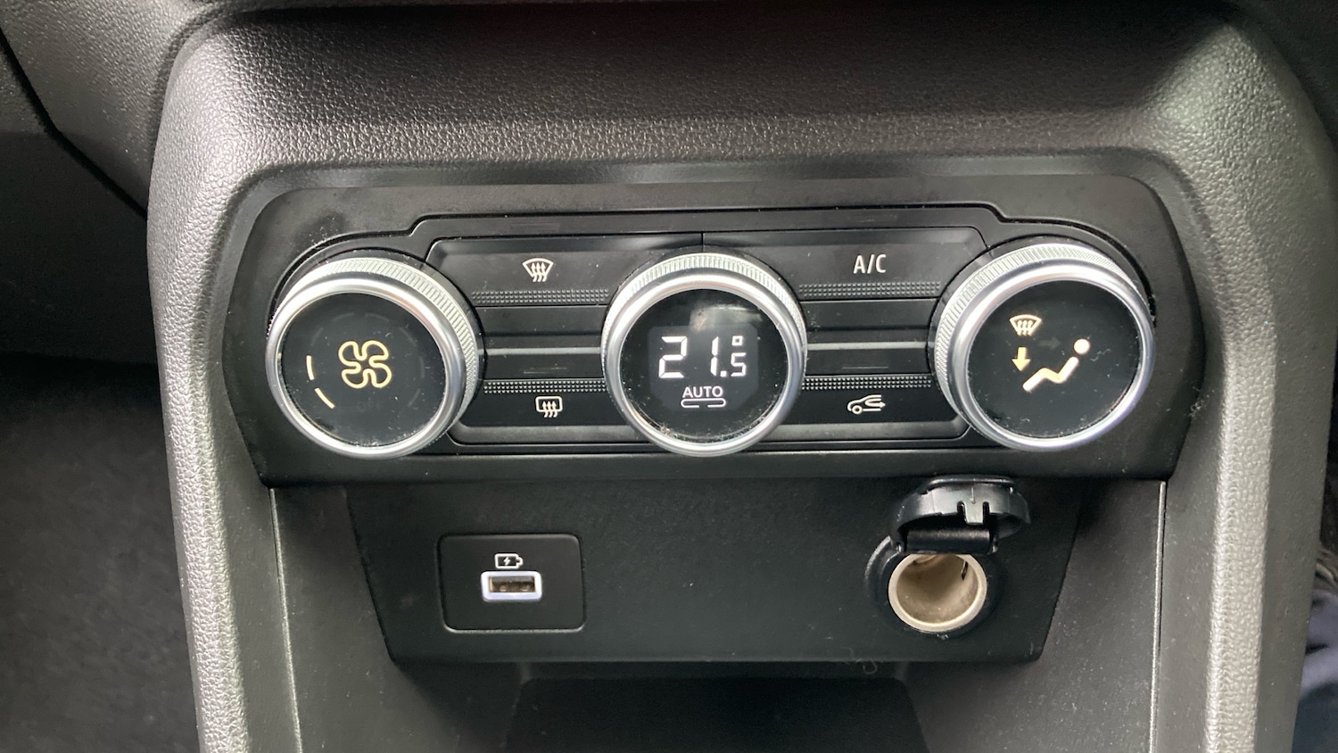 Used Dacia Sandero Stepway 2021 for sale - 77403733: Photo 29