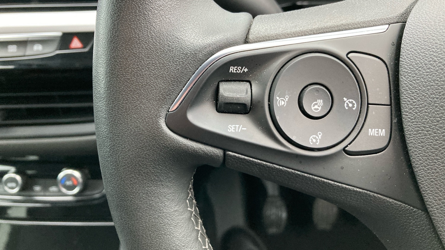 Used Vauxhall Grandland 2023 for sale - 76957377: Photo 37