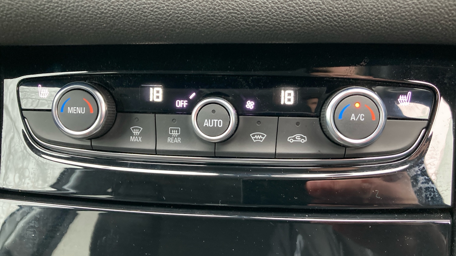 Used Vauxhall Grandland 2023 for sale - 76957377: Photo 39