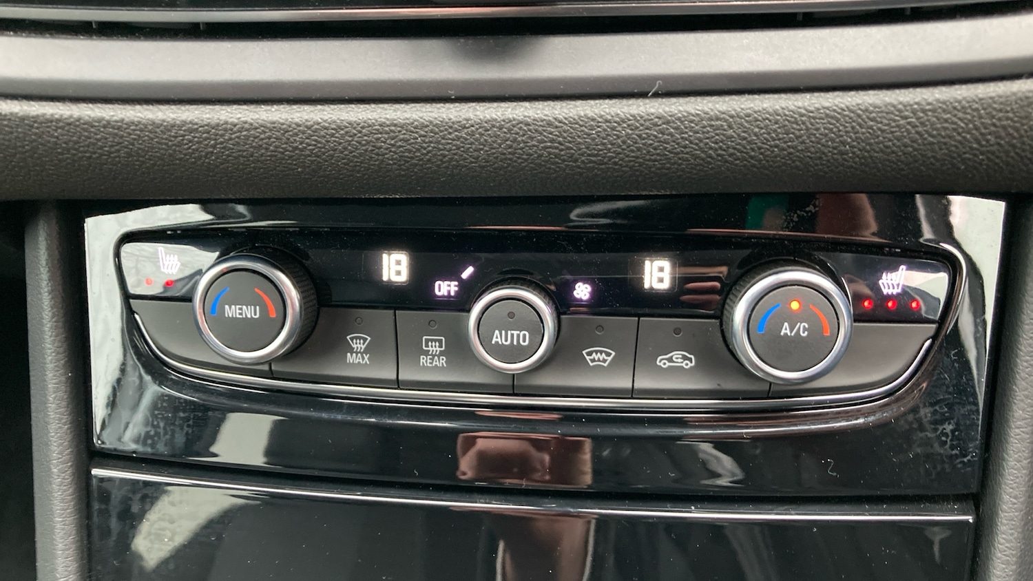 Used Vauxhall Grandland 2023 for sale - 76957377: Photo 41