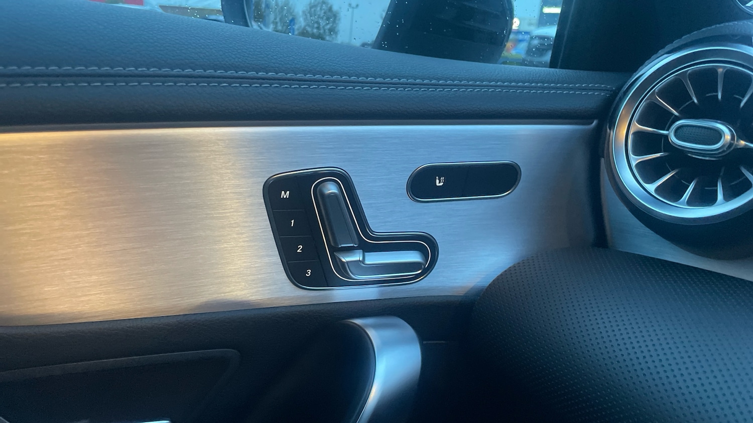 Used Mercedes-Benz A-Class 2019 for sale - 76427803: Photo 38