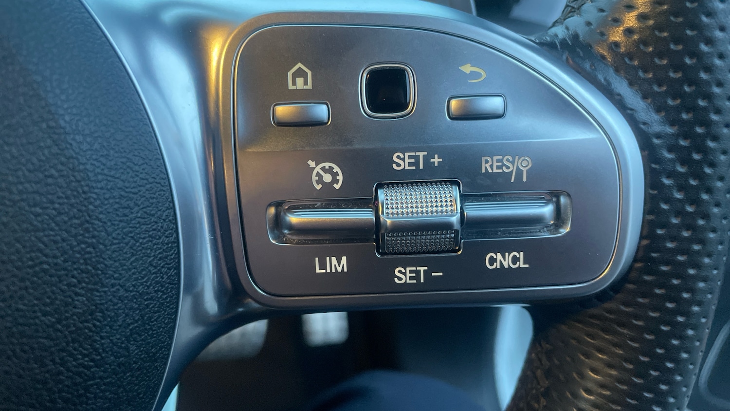 Used Mercedes-Benz A-Class 2019 for sale - 76427803: Photo 41