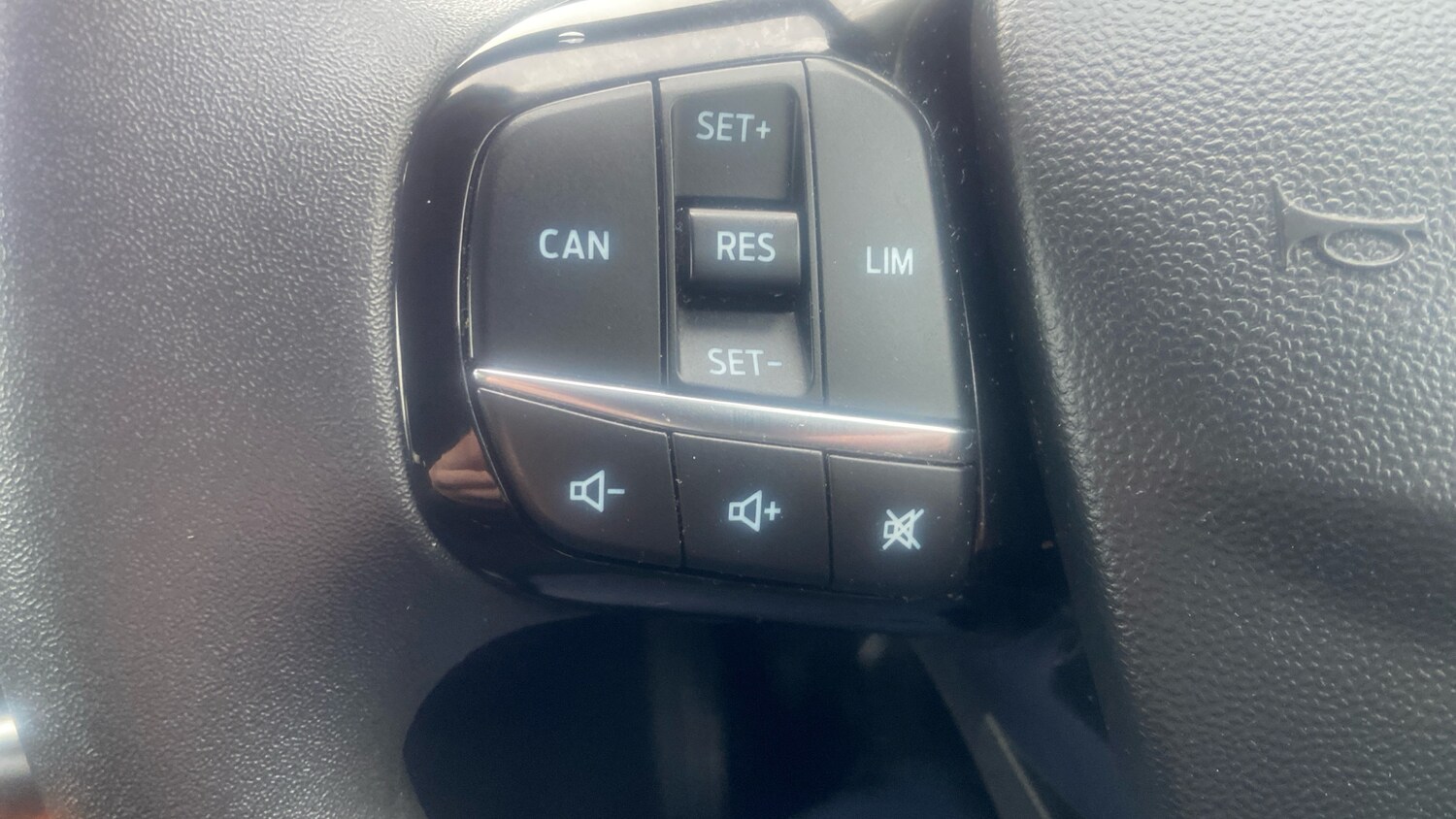 Used Ford Fiesta 2020 for sale - 76268176: Photo 29