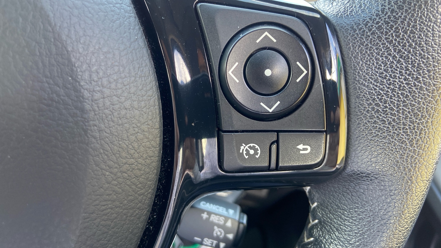 Used Toyota Yaris 2019 for sale - 78143795: Photo 27