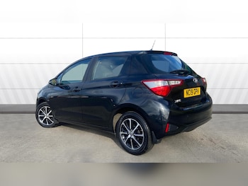 Used Toyota Yaris 2019 for sale - 78143795: Photo