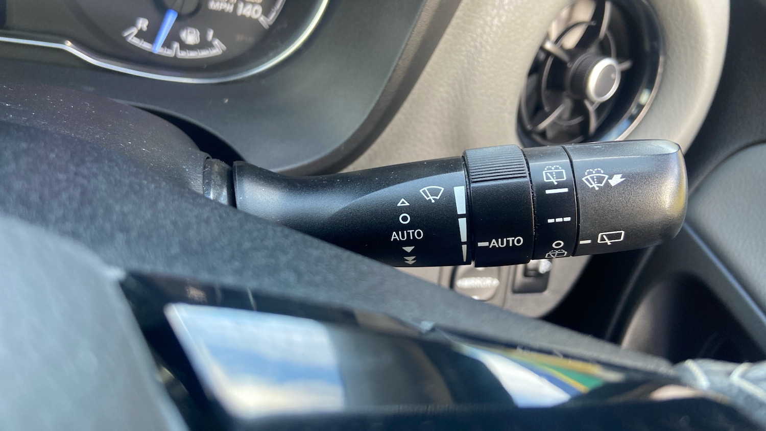 Used Toyota Yaris 2019 for sale - 78143795: Photo 33