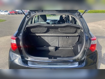 Used Toyota Yaris 2019 for sale - 78143795: Photo