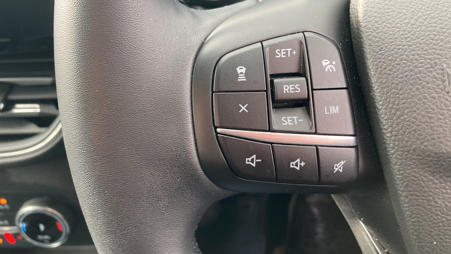 Used Ford Kuga 2023 for sale - 77676147: Photo 33