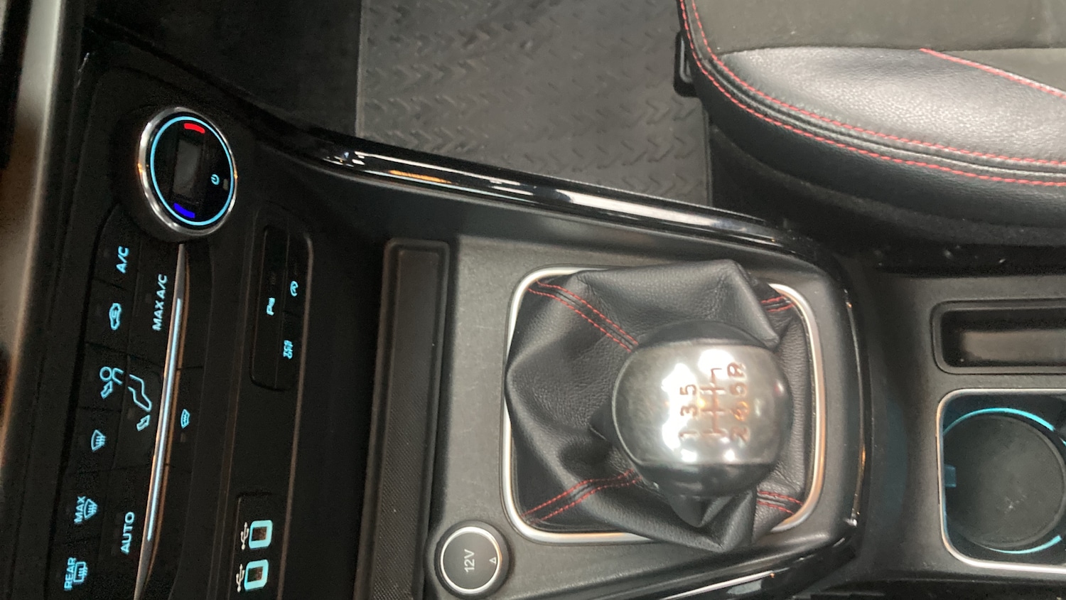 Used Ford Ecosport 2018 for sale - 76940013: Photo 13