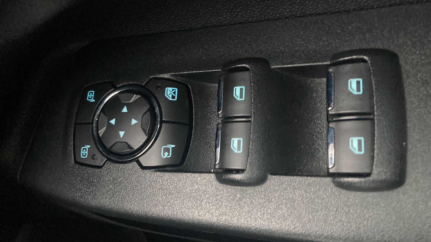 Used Ford Ecosport 2018 for sale - 76940013: Photo 27