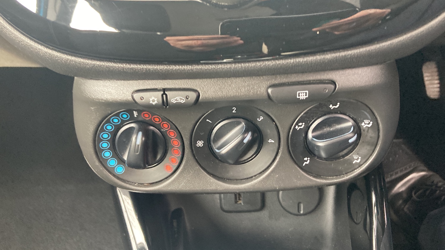 Used Vauxhall Corsa 2019 for sale - 77662427: Photo 27