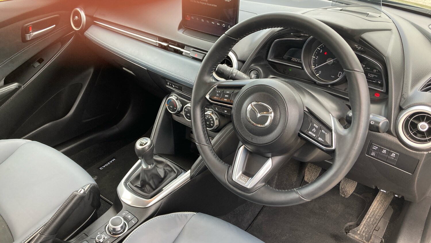 Used Mazda Mazda2 2022 for sale - 78223196: Photo 11