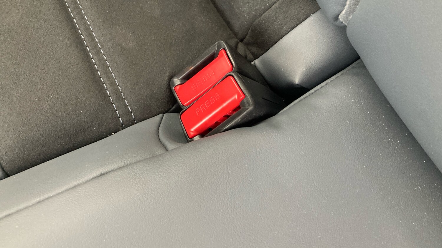 Used Mazda Mazda2 2022 for sale - 78223196: Photo 17