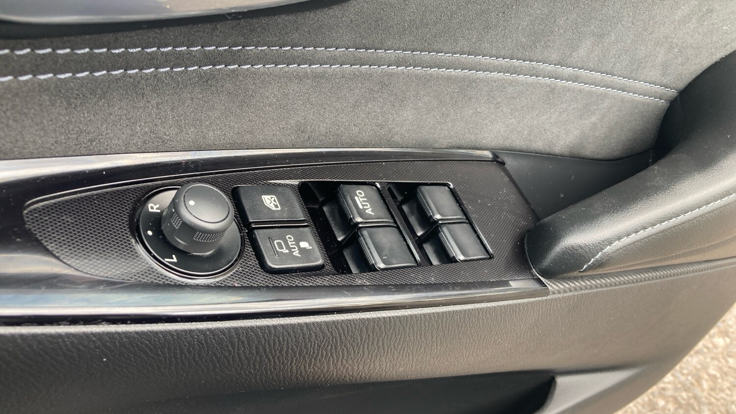 Used Mazda Mazda2 2022 for sale - 78223196: Photo 23