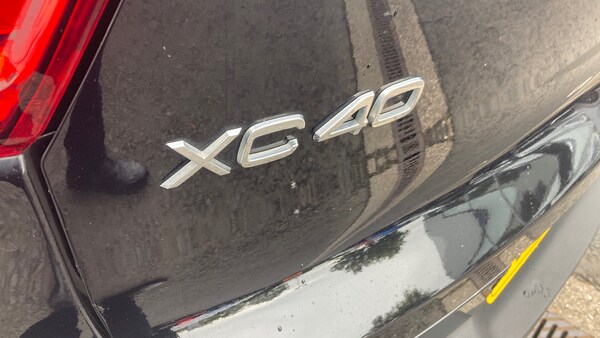 Used Volvo XC40 2020 for sale - 76180869: Photo 28