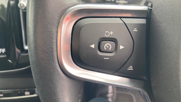 Used Volvo XC40 2020 for sale - 76180869: Photo 41