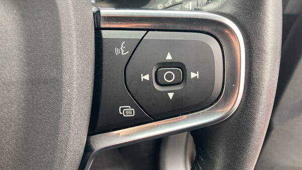 Used Volvo XC40 2020 for sale - 76180869: Photo 42