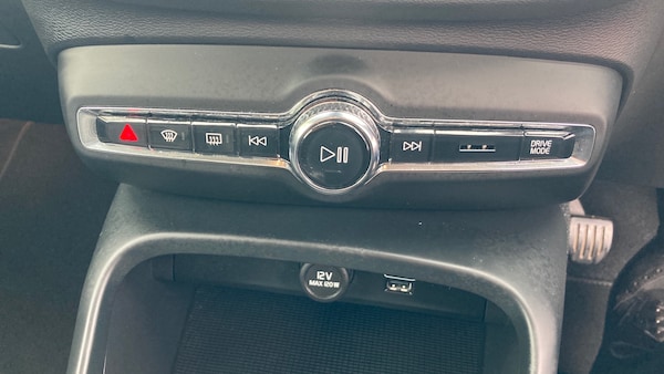 Used Volvo XC40 2020 for sale - 76180869: Photo 43