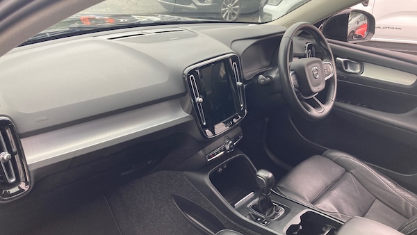 Used Volvo XC40 2020 for sale - 76180869: Photo 9