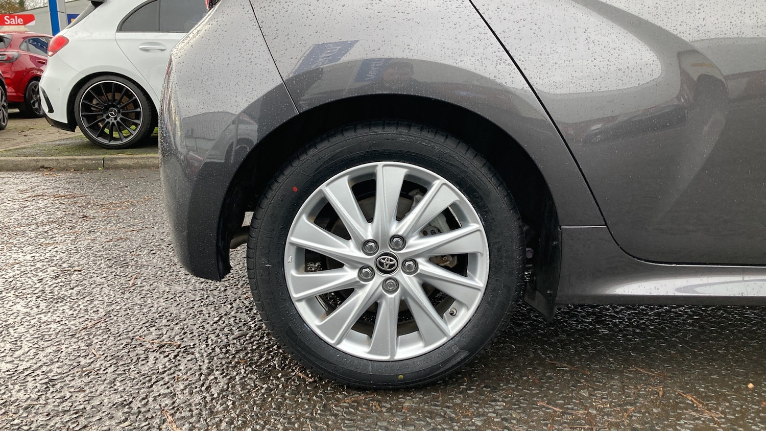 Used Toyota Yaris 2020 for sale - 76555643: Photo 26