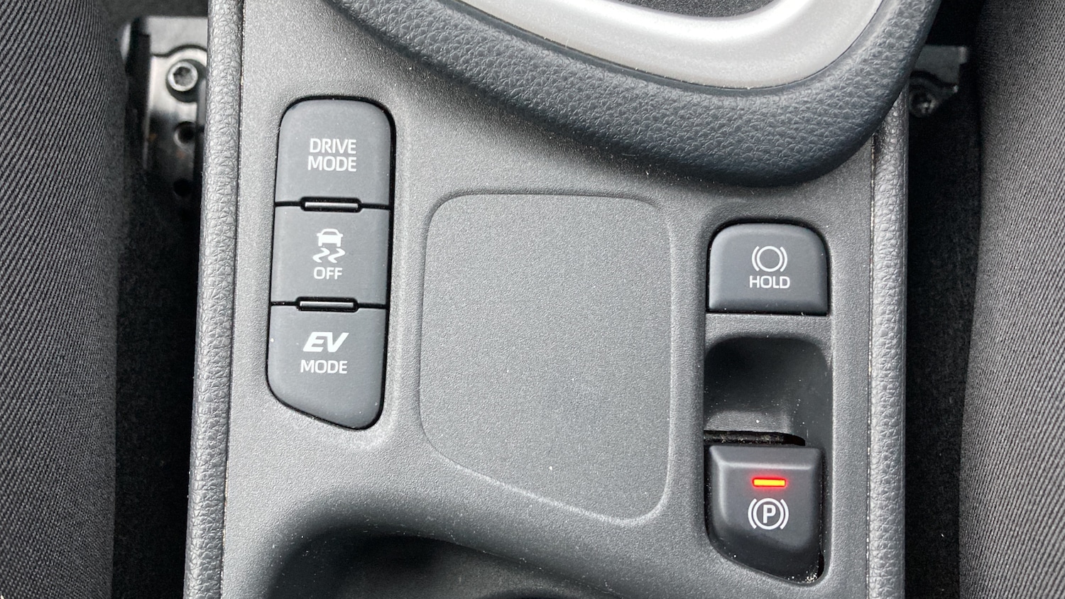 Used Toyota Yaris 2020 for sale - 76555643: Photo 38