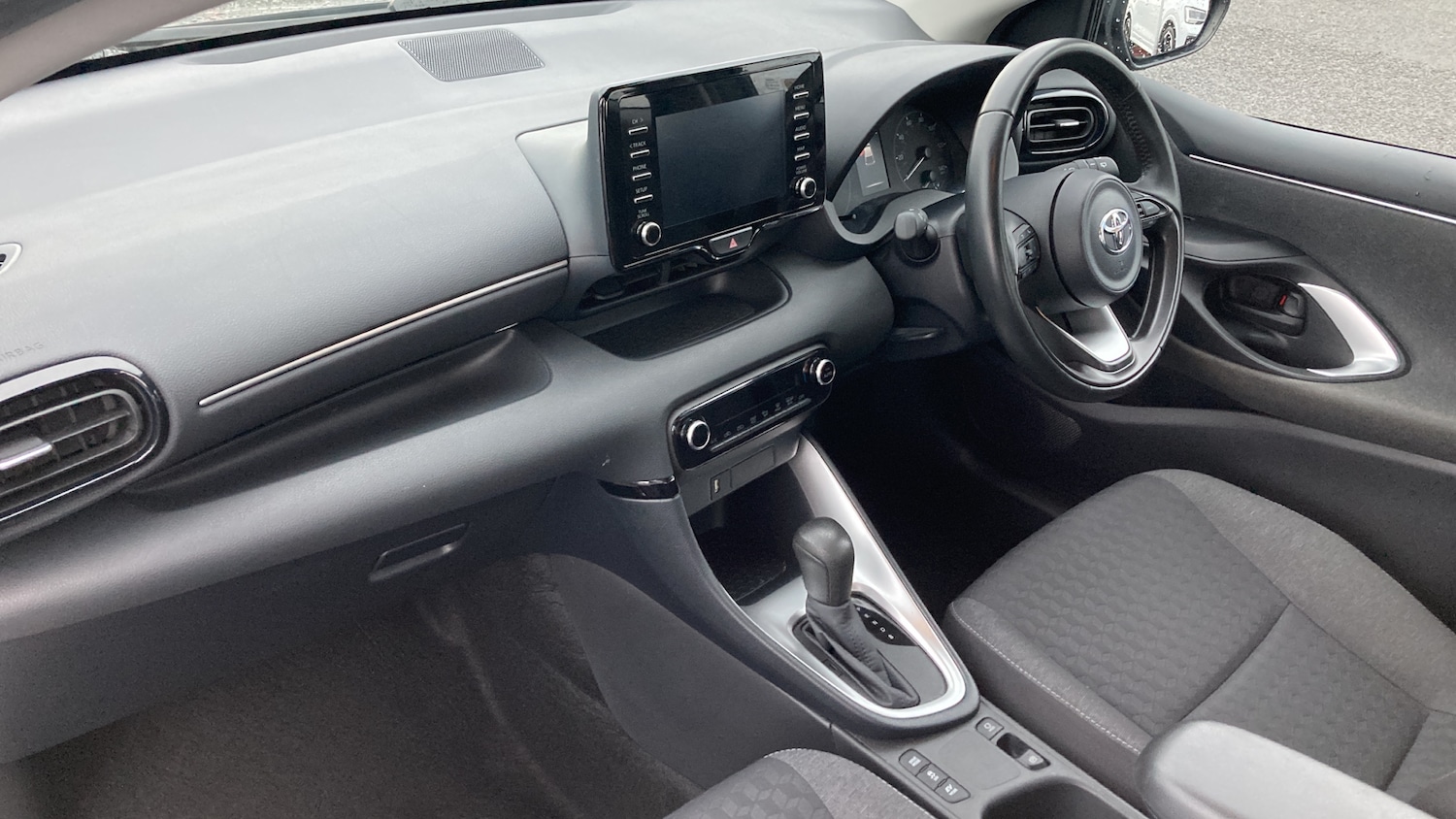 Used Toyota Yaris 2020 for sale - 76555643: Photo 9