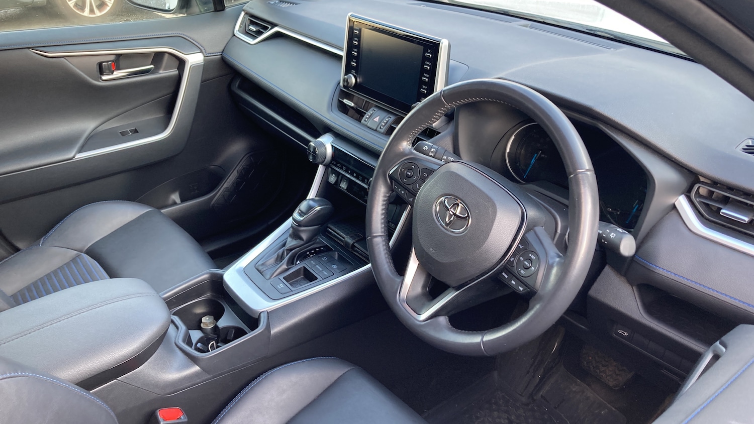 Used Toyota RAV4 2019 for sale - 76519242: Photo 11