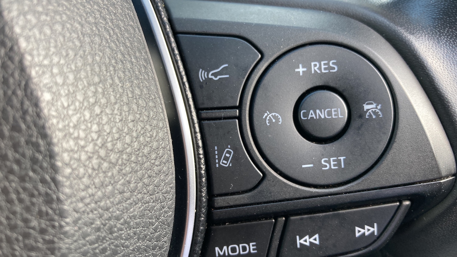 Used Toyota RAV4 2019 for sale - 76519242: Photo 23