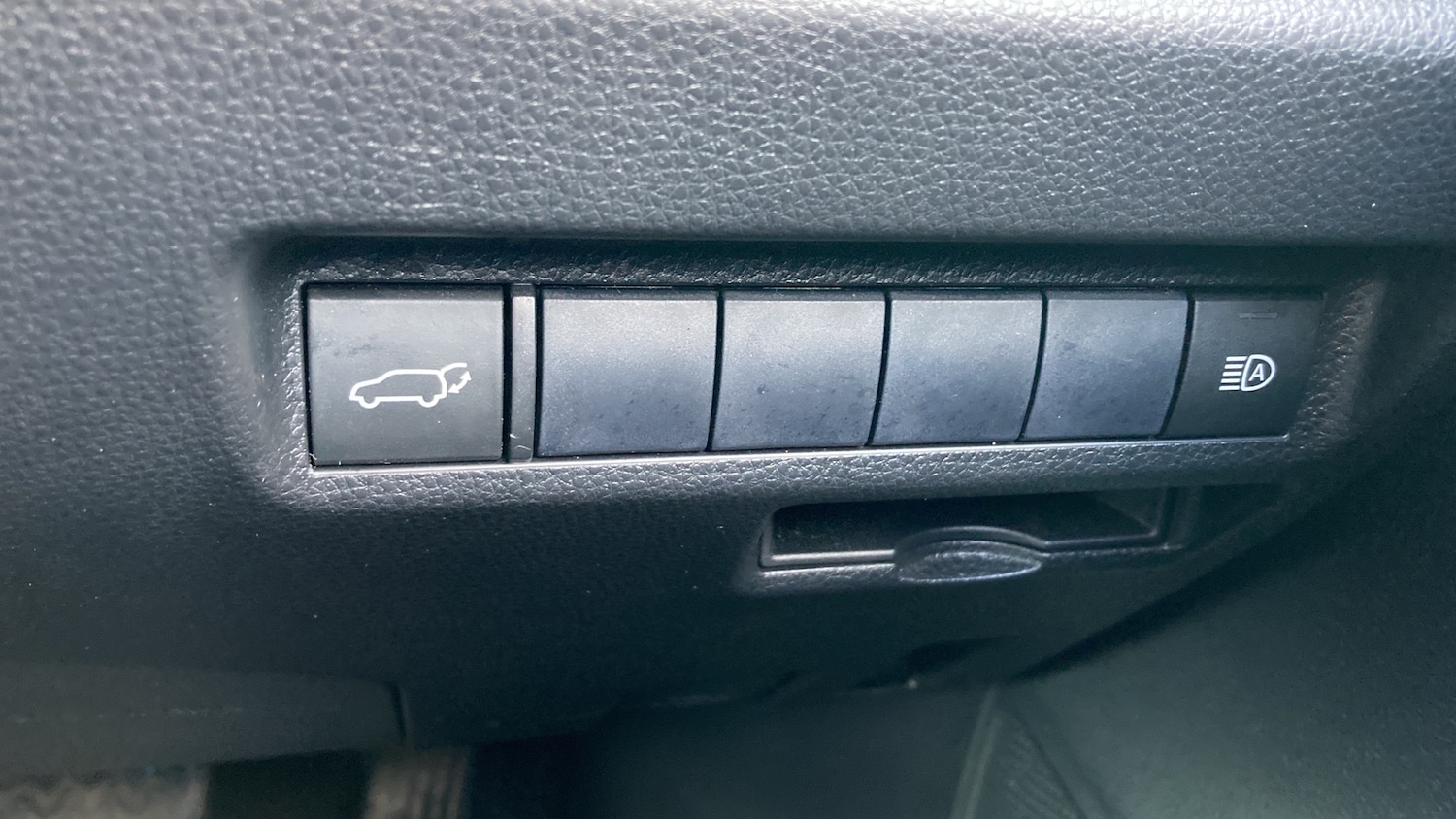 Used Toyota RAV4 2019 for sale - 76519242: Photo 25