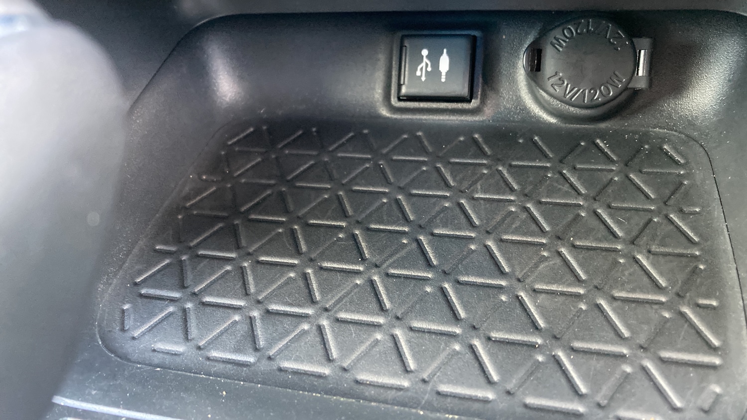 Used Toyota RAV4 2019 for sale - 76519242: Photo 32