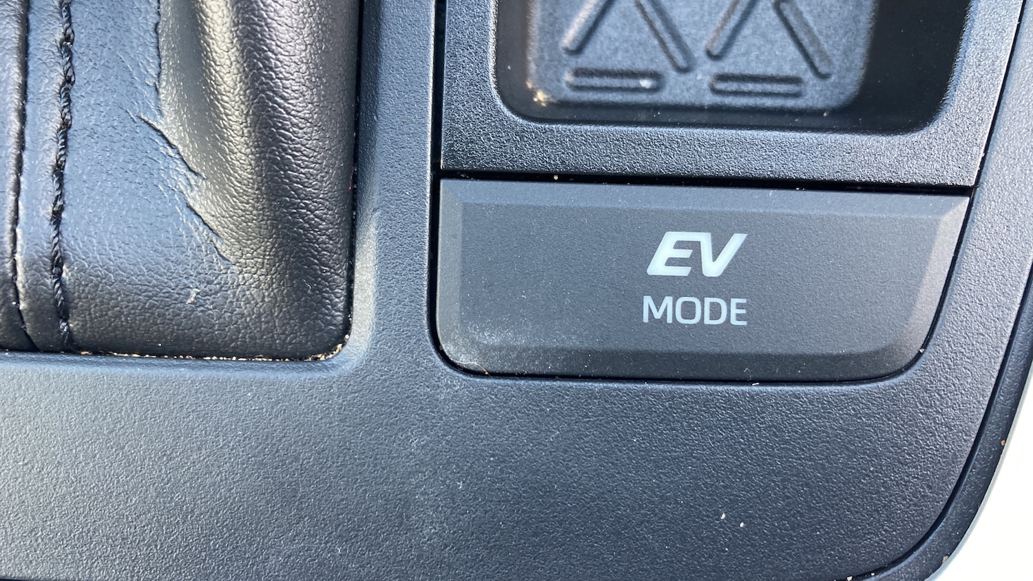 Used Toyota RAV4 2019 for sale - 76519242: Photo 34