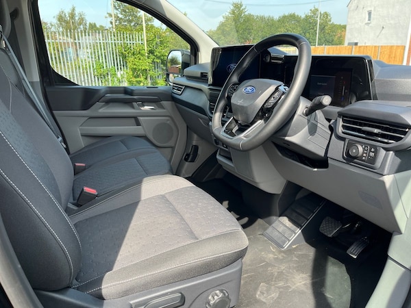 Used Ford E-Transit 2024 for sale - 75555123: Photo 5
