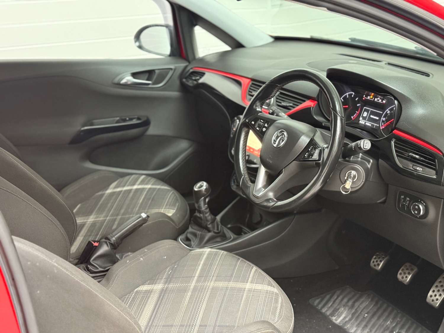 Used Vauxhall Corsa 2015 for sale - 77460362: Photo 4