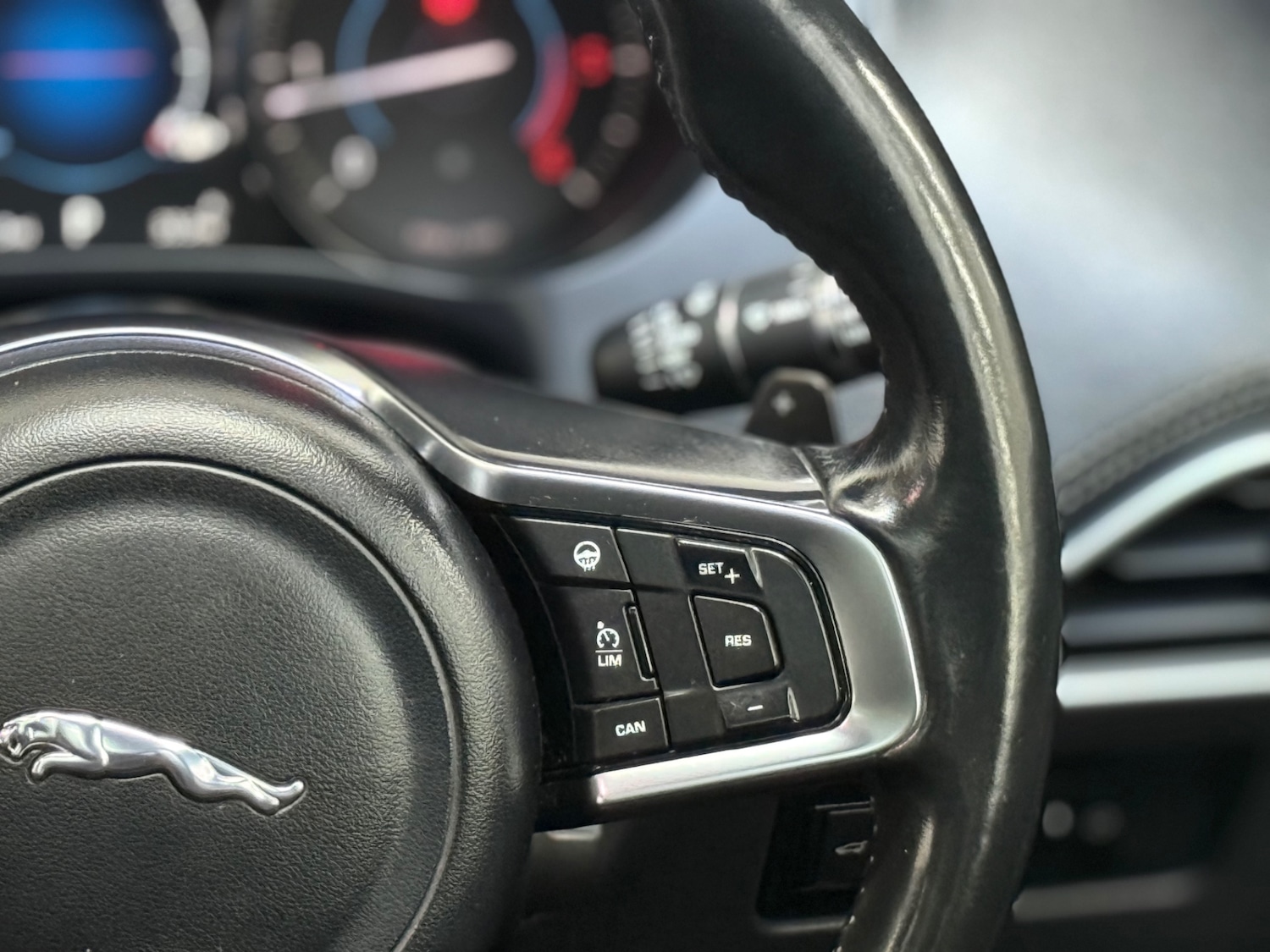 Used Jaguar F-Pace 2016 for sale - 77778921: Photo 20