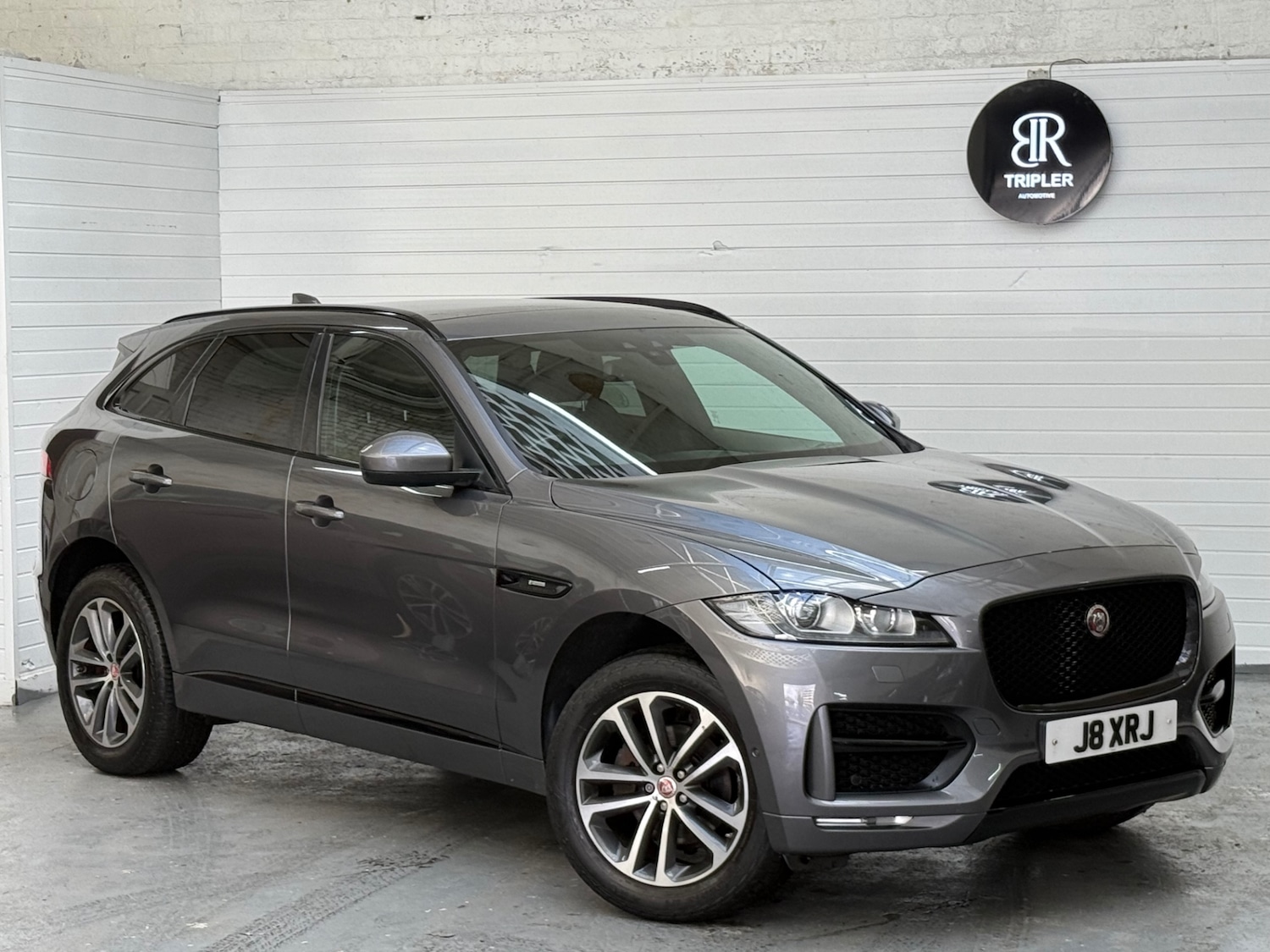 Used Jaguar F-Pace 2016 for sale - 77778921: Photo 3
