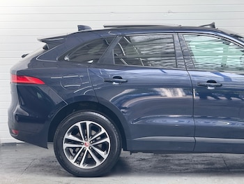 Used Jaguar F-Pace 2017 for sale - 79321688: Photo