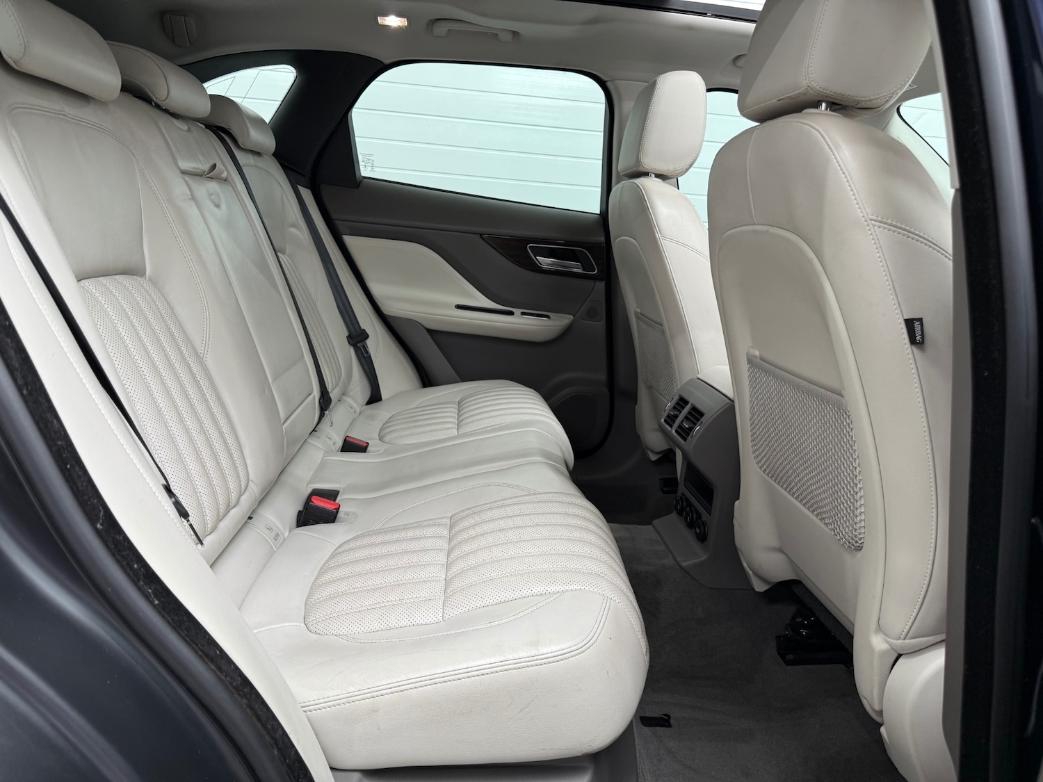 Used Jaguar F-Pace 2016 for sale - 77689630: Photo 13