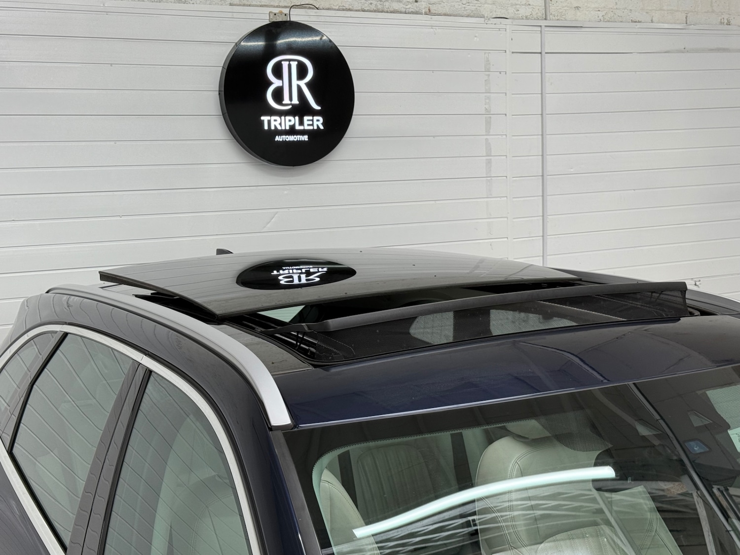 Used Jaguar F-Pace 2016 for sale - 77689630: Photo 18