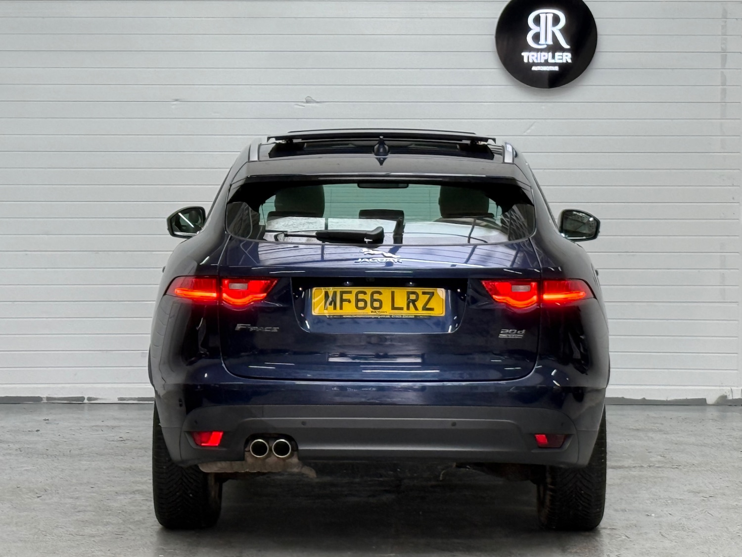 Used Jaguar F-Pace 2016 for sale - 77689630: Photo 20