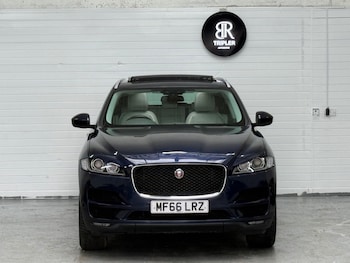Used Jaguar F-Pace 2016 for sale - 77689630: Photo