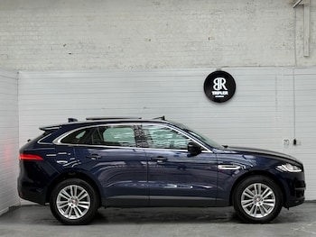 Used Jaguar F-Pace 2016 for sale - 77689630: Photo
