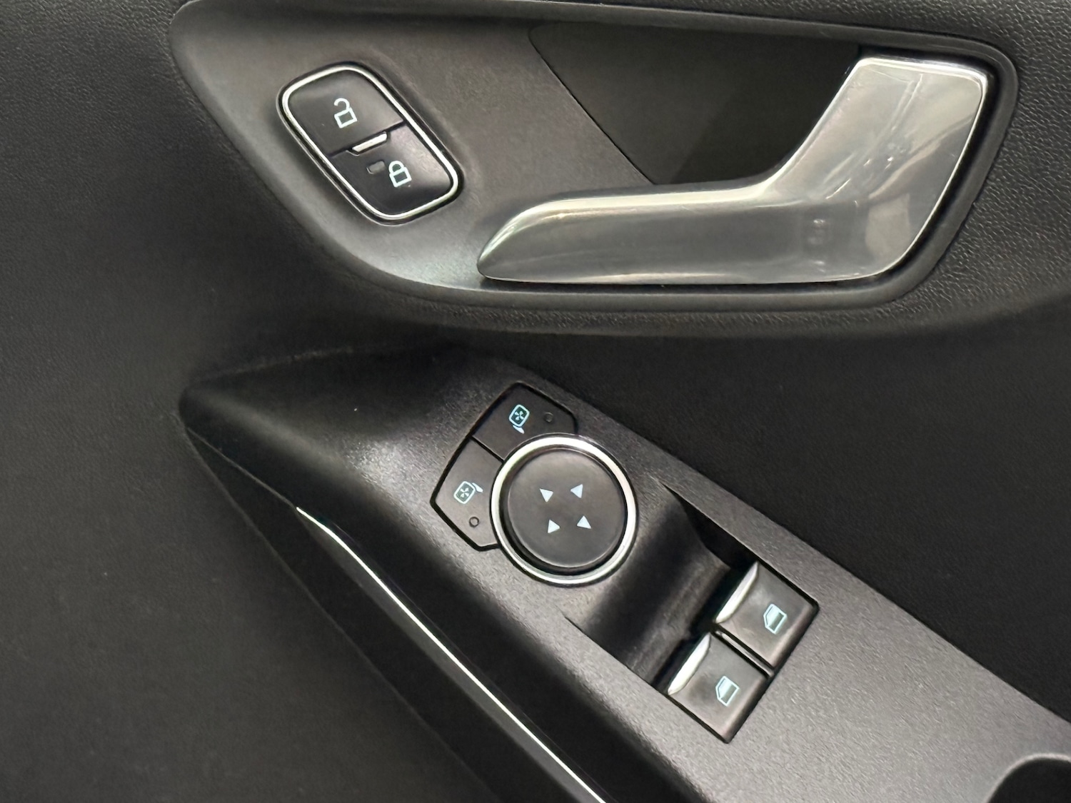 Used Ford Fiesta 2017 for sale - 77460396: Photo 27